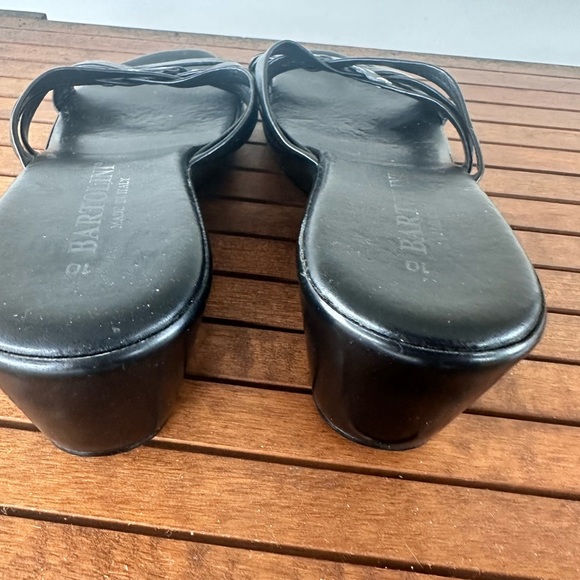 Bartolini women’s black wedge crisscross sandals size 10 - Picture 5 of 7